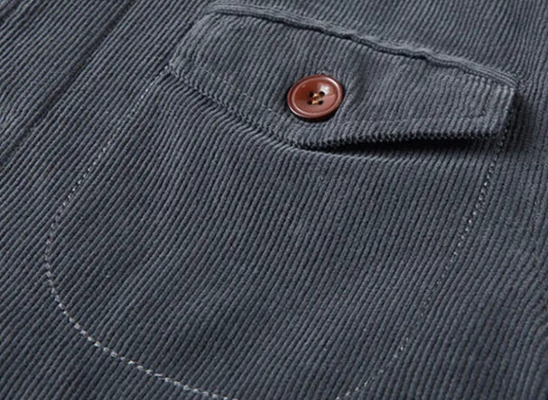 Vanguard Corduroy Bomber – Timeless Warmth, Military Edge